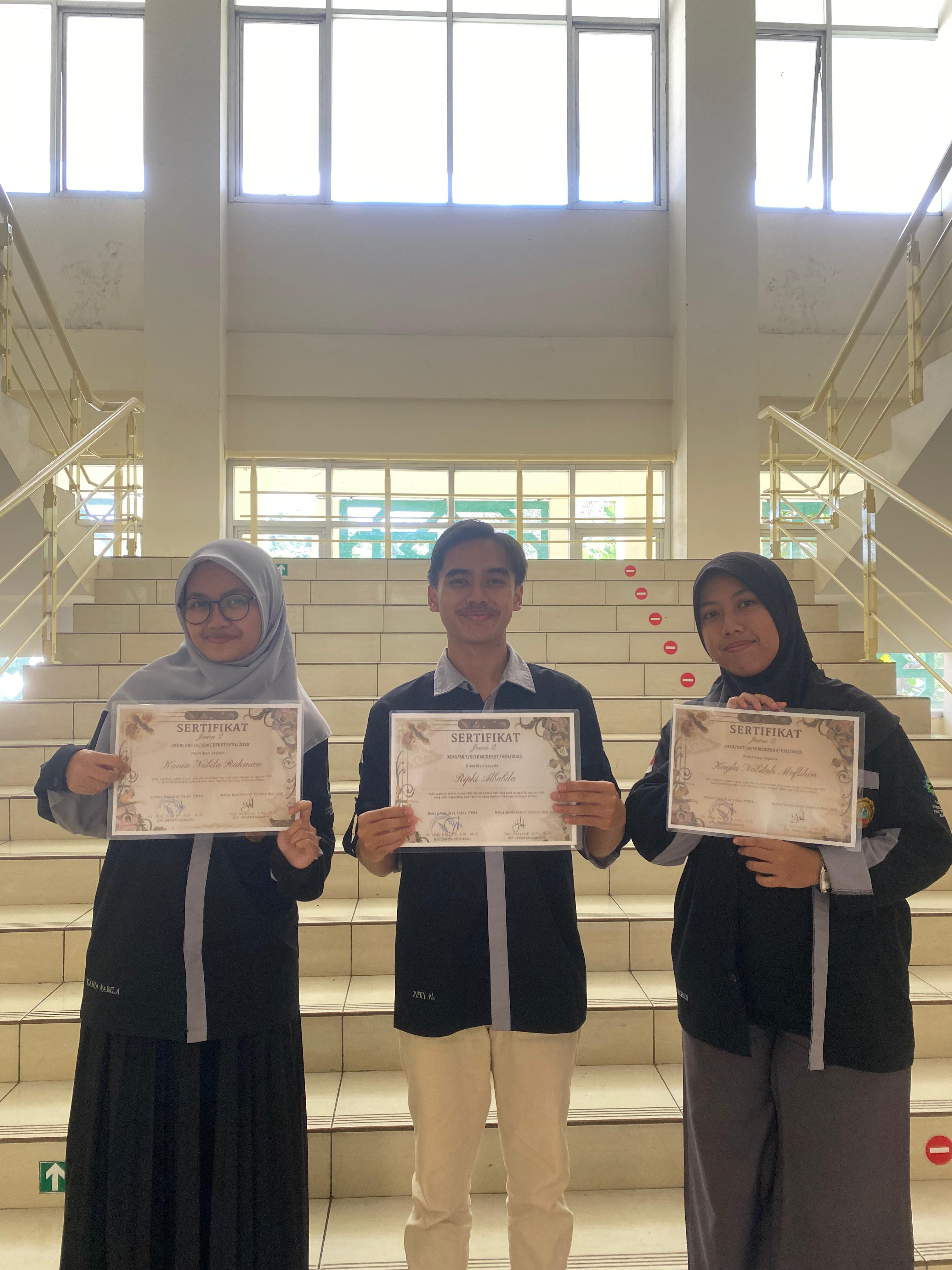 Juara 2 Karya Tulis Ilmiah Nasional